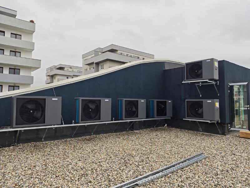 3) Finland – Helsinki Apartment Heating (Feb 2025, Winter)